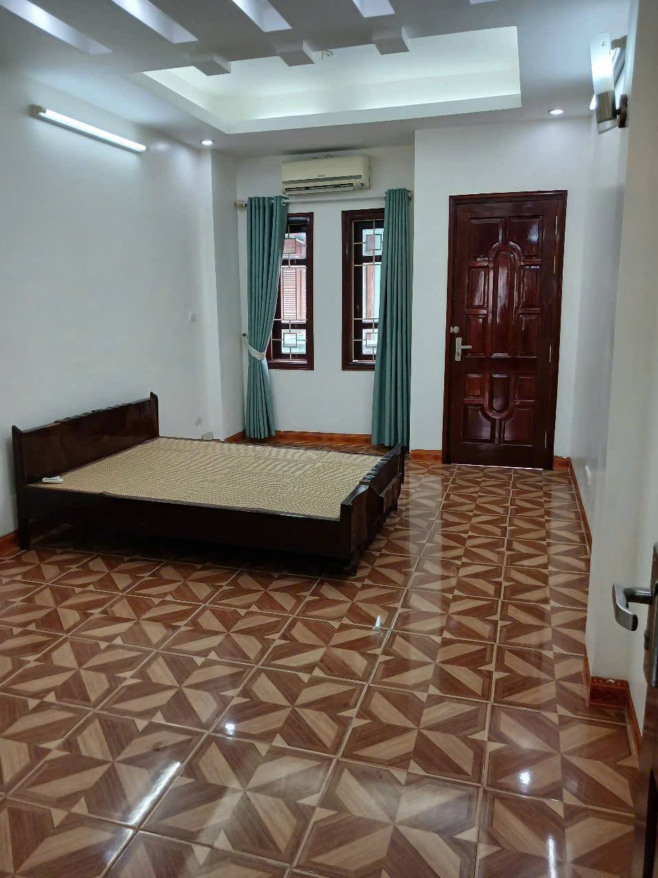Cho thuê nhà riêng nguyên căn Phố Yên Hoà, 5 tầng x 39m2, 3 ngủ, KD onl, văn phòng, ở gđ - Ảnh 1